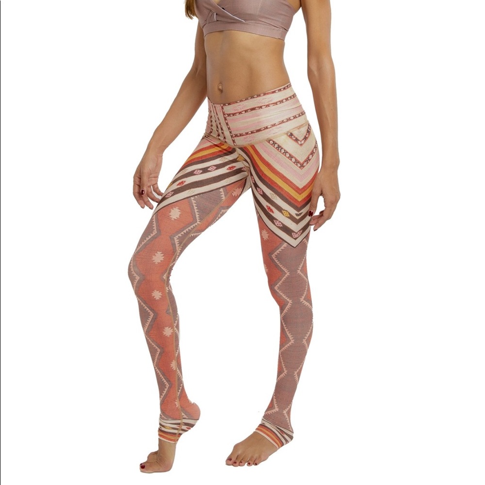 NWT Niyamasol Endless Esme Legging M